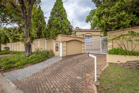 False - House For Sale in Ferndale, Randburg, Gauteng - M123684