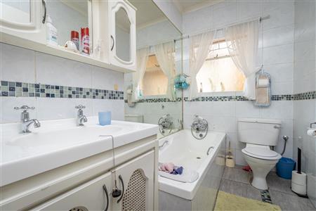 False - House For Sale in Ferndale, Randburg, Gauteng - M123684