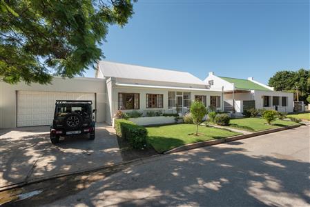 False - House For Sale in Robertson, Western Cape - M123678