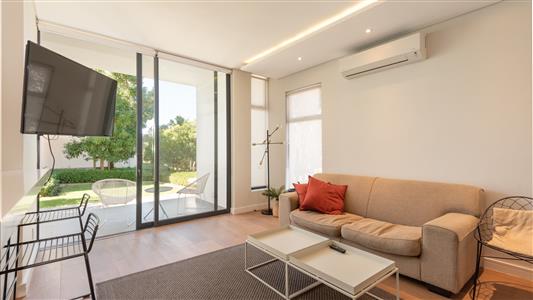 False - Apartment For Sale in Val de Vie Estate, Paarl, Western Cape - M123675