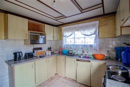 False - House For Sale in Mdantsane Nu 11, Mdantsane, East London, Eastern Cape - M123696
