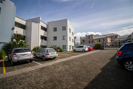 False - Apartment For Sale in Quigney, East London, Eastern Cape - M123716