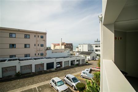 False - Apartment For Sale in Quigney, East London, Eastern Cape - M123716