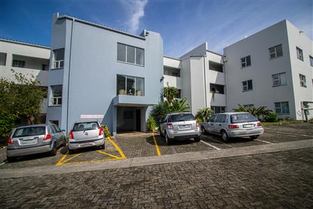 False - Apartment For Sale in Quigney, East London, Eastern Cape - M123716