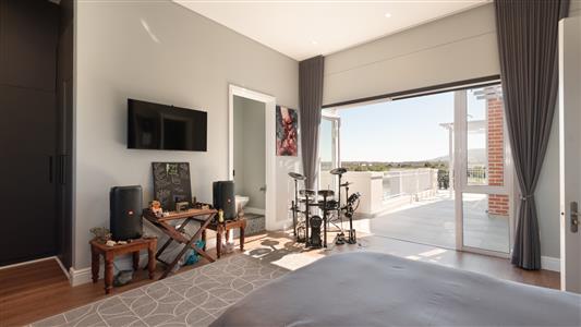 False - House For Sale in Val de Vie Estate, Paarl, Western Cape - M123750