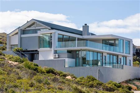 False - House Unavailable in Pinnacle Point Golf Estate, Mossel Bay, Western Cape - M119298