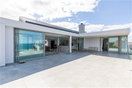 False - House Unavailable in Pinnacle Point Golf Estate, Mossel Bay, Western Cape - M119298