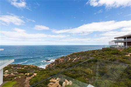 False - House Unavailable in Pinnacle Point Golf Estate, Mossel Bay, Western Cape - M119298