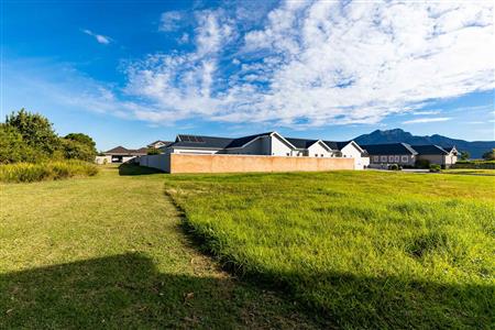 False - Vacant Land Sold in Kraaibosch Manor, George, Western Cape - M123756