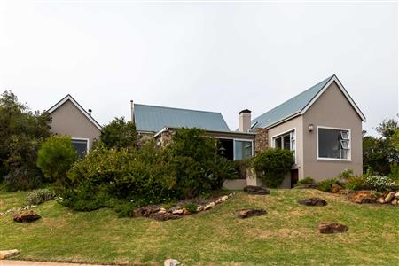 False - House sold in Brackenridge Estate, Plettenberg Bay - M123736