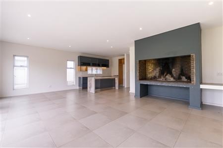 False - Townhouse Sold in Silwerstrand Golf And River Estate, Robertson, Western Cape - M123773