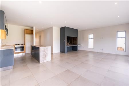 False - Townhouse Sold in Silwerstrand Golf And River Estate, Robertson, Western Cape - M123773