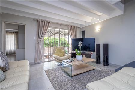 False - House For Sale in Fourways, Sandton, Gauteng - M120369