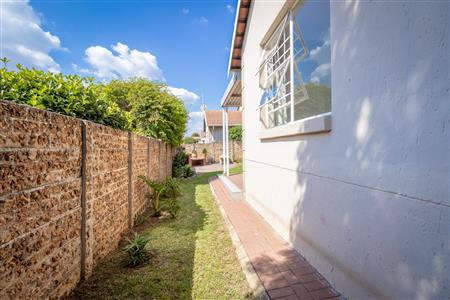 False - House For Sale in Fourways, Sandton, Gauteng - M120369