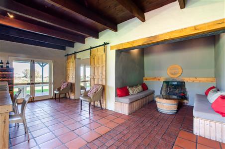 False - Farm For Sale in Stellenbosch Farms, Stellenbosch, Western Cape - M123800