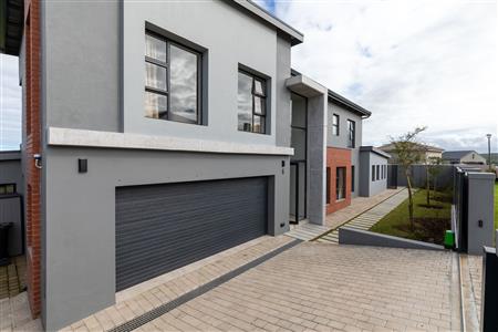 False - House For Sale in Le Grand Estate, George, Western Cape - M123817