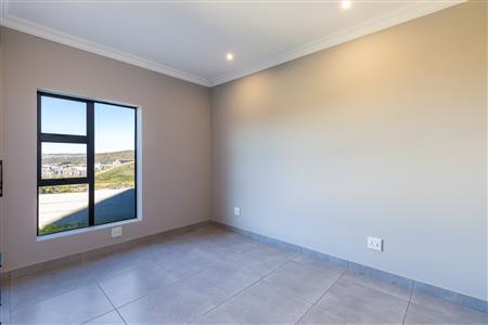 False - House For Sale in Seemeeu Park, Mossel Bay, Western Cape - M123850
