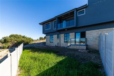 False - House For Sale in Seemeeu Park, Mossel Bay, Western Cape - M123850