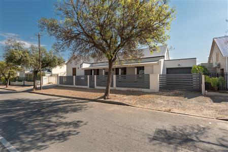 House Sold in Robertson, Western Cape - M123839
