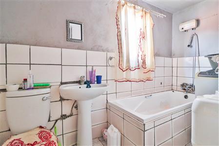 False - House For Sale in Mpophomeni, Howick, KwaZulu Natal - M123855