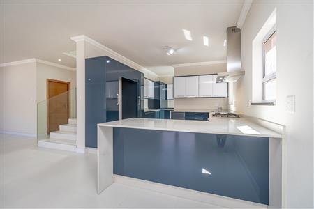 False - House Sold in Fourways, Sandton, Gauteng - M123666