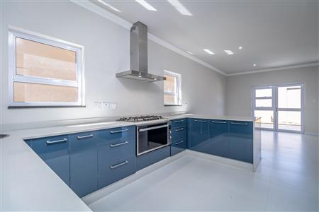 False - House Sold in Fourways, Sandton, Gauteng - M123666