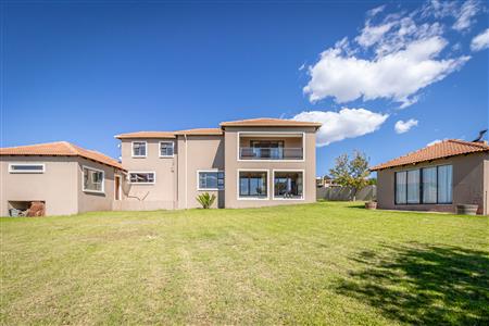 False - House For Sale in Berg En Dal, Heidelberg, Gauteng - M123876