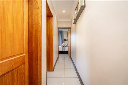 False - House For Sale in Berg En Dal, Heidelberg, Gauteng - M123876