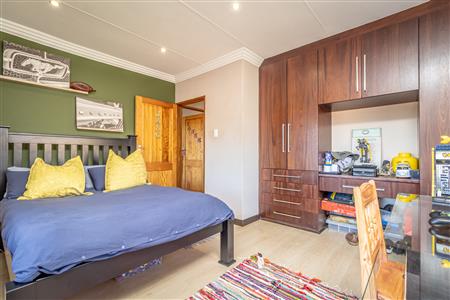False - House For Sale in Berg En Dal, Heidelberg, Gauteng - M123876