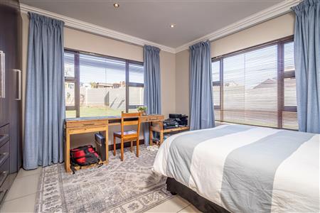 False - House For Sale in Berg En Dal, Heidelberg, Gauteng - M123876