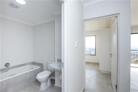 False - Apartment For Sale in Lincoln Meade, Pietermaritzburg, KwaZulu Natal - M123887