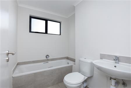False - Apartment For Sale in Lincoln Meade, Pietermaritzburg, KwaZulu Natal - M123889
