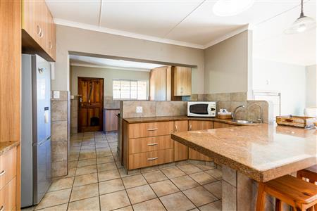 False - House Unavailable in Riversdale, Western Cape - M123914