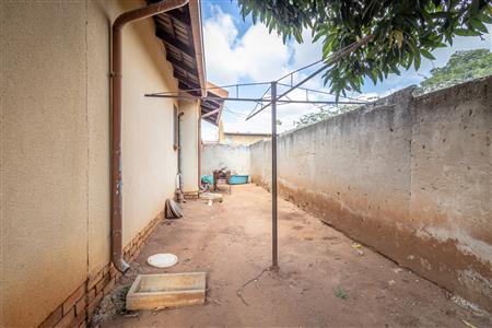 False - House For Sale in Tlhabane West, Rustenburg, North West - M123977