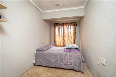 False - House For Sale in Tlhabane West, Rustenburg, North West - M123977