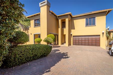 False - House withdrawn in Maroeladal, Randburg - M123973