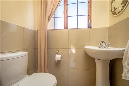 False - House withdrawn in Maroeladal, Randburg - M123973