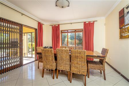 False - House withdrawn in Maroeladal, Randburg - M123973