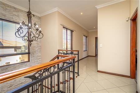 False - House withdrawn in Maroeladal, Randburg - M123973