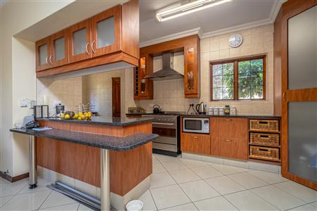 False - House withdrawn in Maroeladal, Randburg - M123973