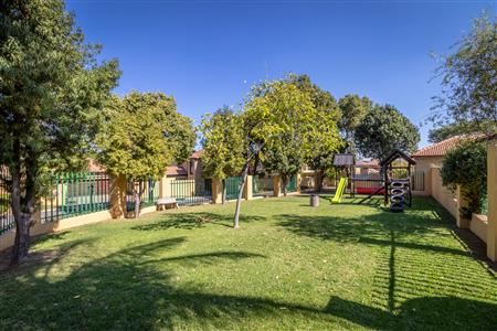 False - House withdrawn in Maroeladal, Randburg - M123973