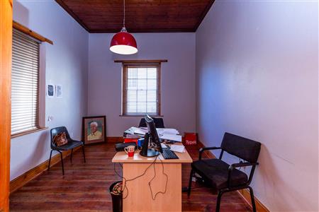False - Office For Sale in Riversdale, Western Cape - M123992
