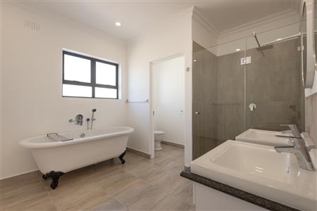 False - House For Sale in Silwerstrand Golf And River Estate, Robertson, Western Cape - M123991