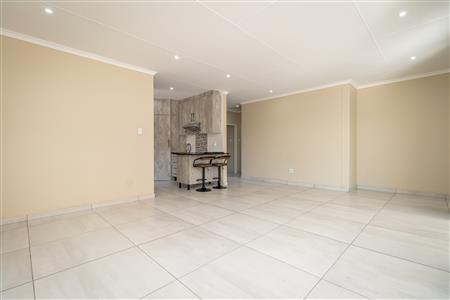 False - House For Sale in Waterkloof AH, Rustenburg, North West - M124014