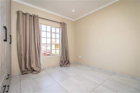 False - House For Sale in Waterkloof AH, Rustenburg, North West - M124014