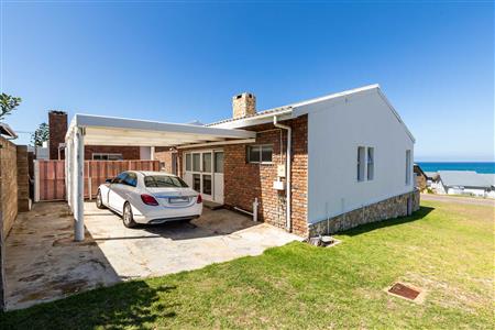 False - House For Sale in Jongensfontein, Stilbaai, Western Cape - M124060