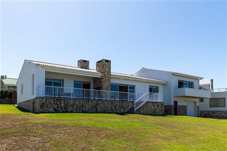 False - House For Sale in Jongensfontein, Stilbaai, Western Cape - M124060