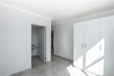False - Apartment For Sale in Lincoln Meade, Pietermaritzburg, KwaZulu Natal - M124061