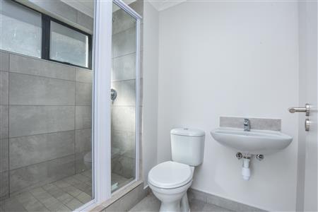 False - Apartment For Sale in Lincoln Meade, Pietermaritzburg, KwaZulu Natal - M124061