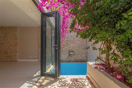 False - Townhouse For Sale in Illovo, Sandton, Gauteng - M124068